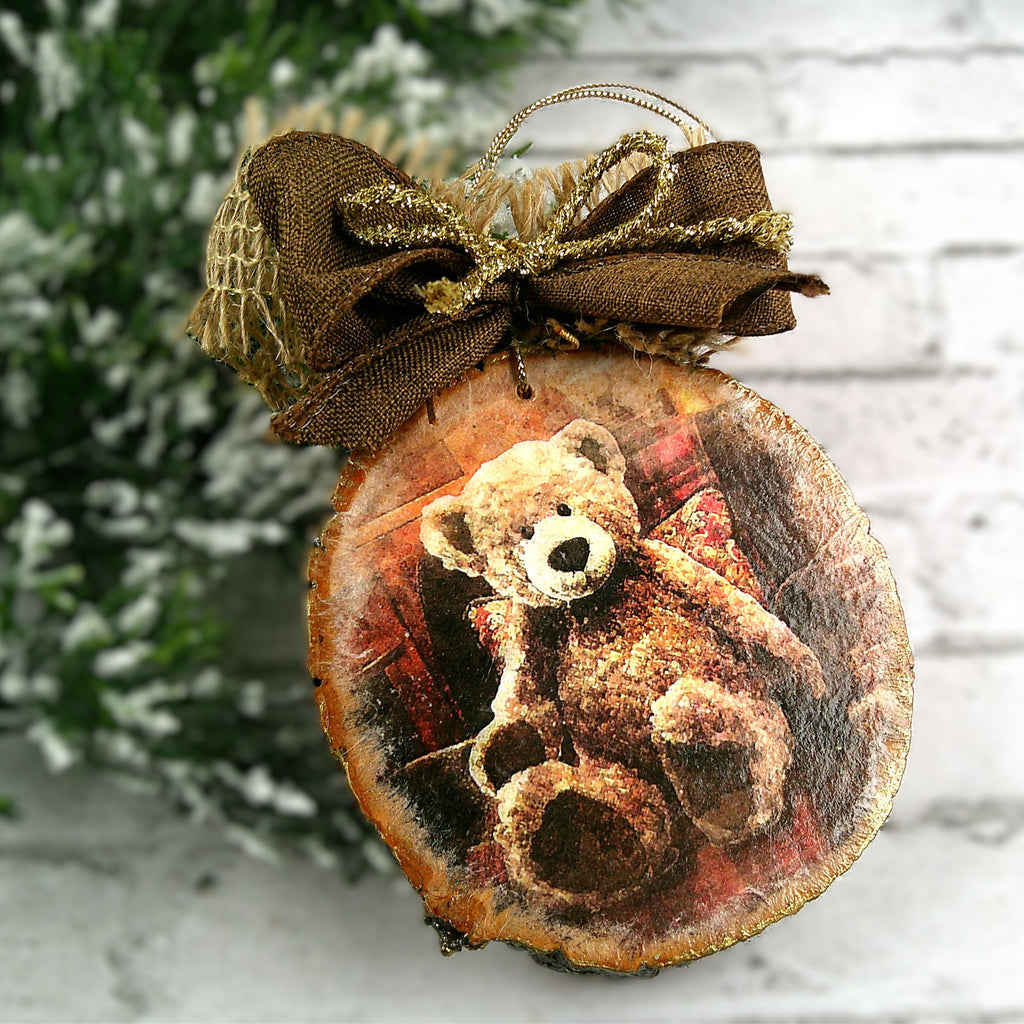 Transform a Wood Slice into a Cherished Christmas Keepsake