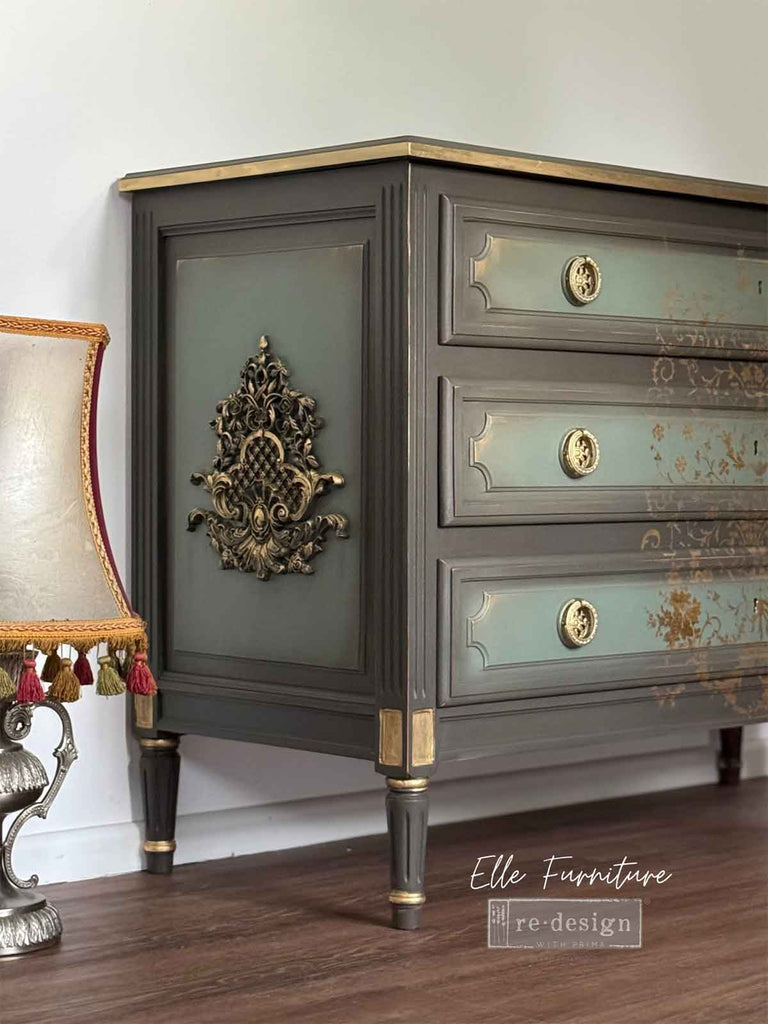 Baroque Elegance Décor Poly by Redesign with Prima furniture applique