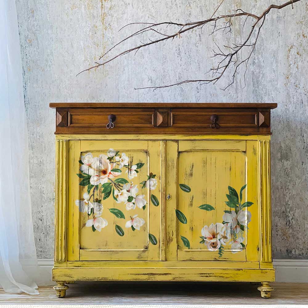 ReDesign with Prima La Gran Magnolia Decor Transfers® are easy to use rub-on transfers for Furniture and Mixed Media uses.