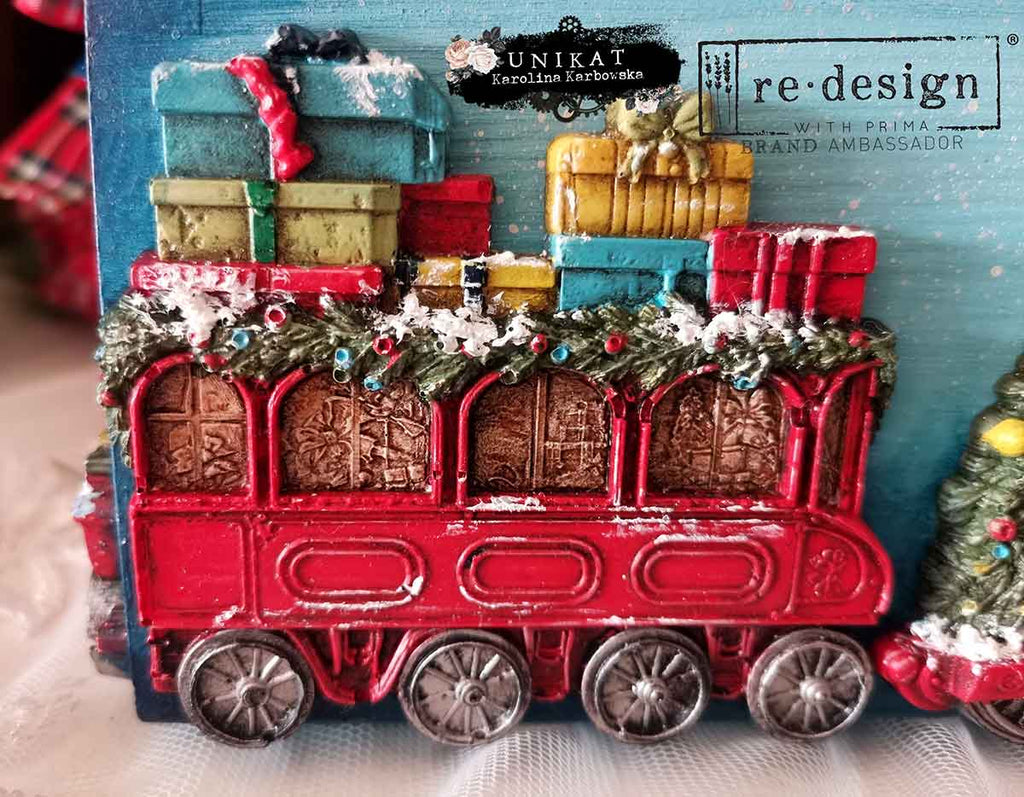 Redesign with Prima The Jolly Express mold with 5 figures; festive locomotive train cars