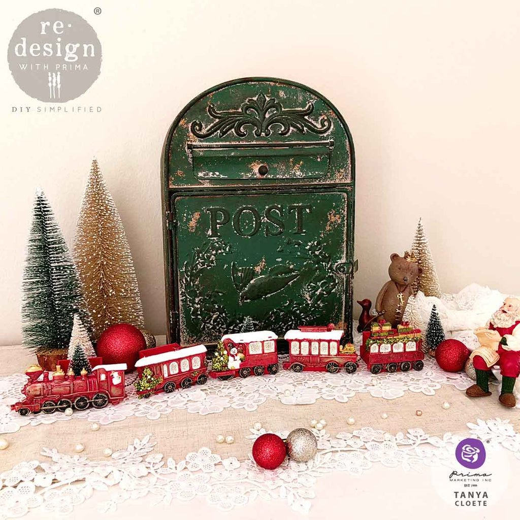 Redesign with Prima The Jolly Express mold with 5 figures; festive locomotive train cars