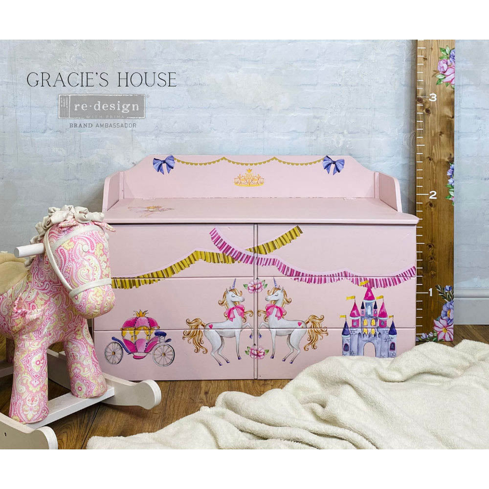 ReDesign with Prima Baby Girl Decor Transfers® are easy to use rub-on transfers for Furniture and Mixed Media uses. Simply peel, rub-on and transfer.