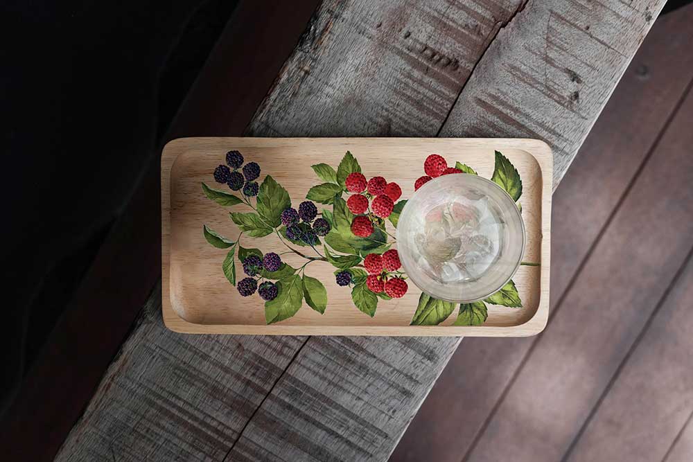 ReDesign with Prima Sweet Berries Decor Transfers® are easy to use rub-on transfers for Furniture and Mixed Media uses. Simply peel, rub-on and transfer. Enhances look of painted or unpainted wood